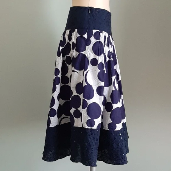 Navy blue polkadots with embroidery and sequins skirt - Picture 4 of 7
